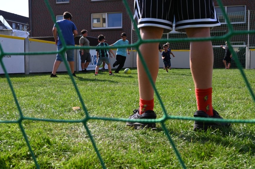 Der Soccercourt, ein Angebot des Cliquenprojekts der Oldenburger Jugend- und Familienhilfe. Foto: Jörg Hemmen