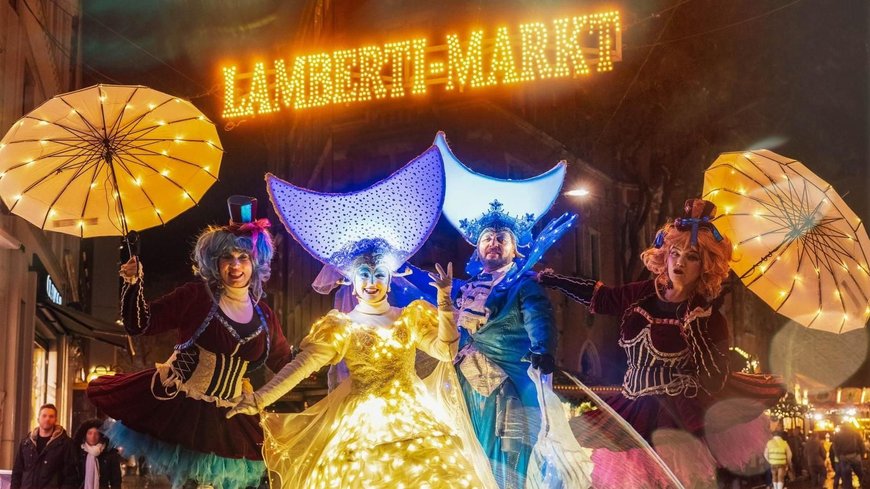 Fabelhafte Lichtwesen auf dem Lamberti-Markt 2022. Foto: Sascha Stüber