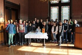 Französische Schülerinnen und Schüler beim Empfang durch Bürgermeisterin Eilers-Dörfler. Foto: Stadt Oldenburg