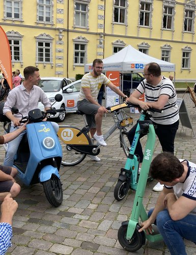 Verschiedene Verkehrsmittel als klimafreundliche Mobilitätsangebote. Foto: Stadt Oldenburg
