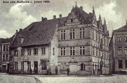 Das alte Rathaus aus dem Jahre 1885. Foto: Stadtarchiv