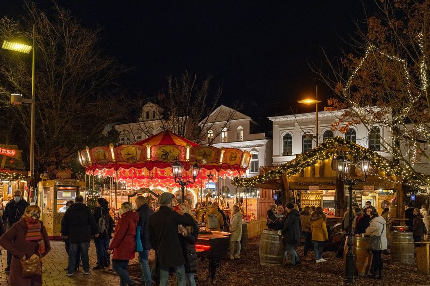 Märchenkarussell und Vive la Vie auf dem Lamberti-Markt 2021. Foto: Sascha Stüber