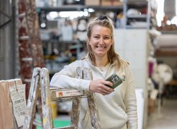 Bauleiterin Delia Jersch zeigt sich – wie auch die Unternehmensführung – offen für neue Technologien. Foto: Bonnie Bartusch Bauleiterin Delia Jersch zeigt sich – wie auch die Unternehmensführung – offen für neue Technologien. Foto: Bonnie Bartusch