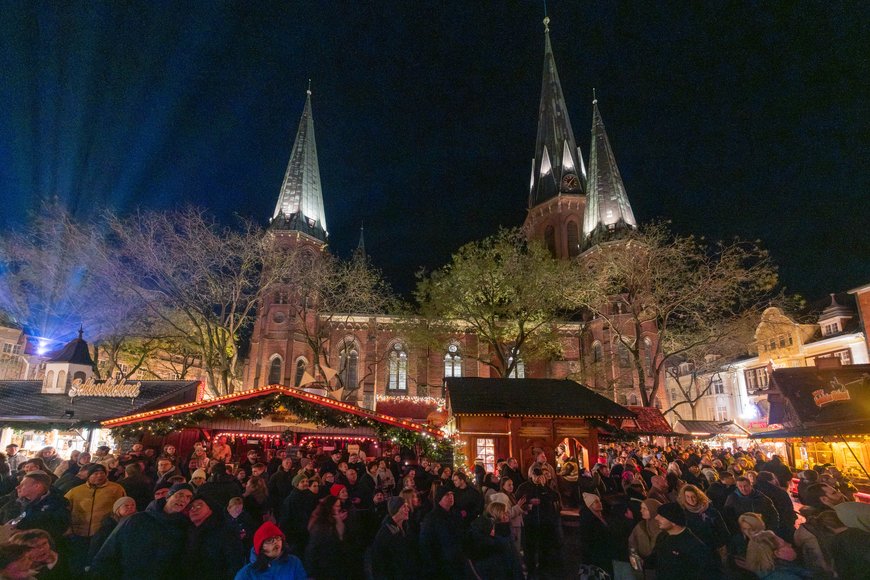 Blick in Richtung Lamberti-Kirche beim Lamberti-Markt 2024. Foto: Sascha Stüber