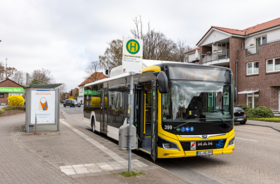 Ein Bus hält in der Gartenstraße. Foto: VWG