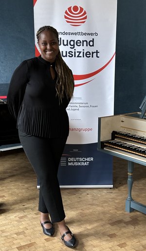 JOYce Huntemann beim Bundeswettbewerb Jugend musiziert 2024 in Lübeck. Foto: Stefan Huntemann JOYce Huntemann beim Bundeswettbewerb Jugend musiziert 2024 in Lübeck. Foto: Stefan Huntemann