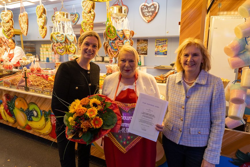 Ehrung der Franz Langenscheidt GbR anlässlich des 419. Kramermarktes. Foto: Sascha Stüber