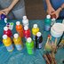 Vorschau: Farben und Pinsel für den Workshop zur Farbe Blau. Foto: Stadt Oldenburg