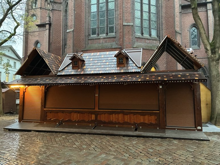 Stadt Oldenburg Berliner Prey beim Aufbau auf dem Lamberti-Markt am 19. November 2025. Foto: Stadt Oldenburg