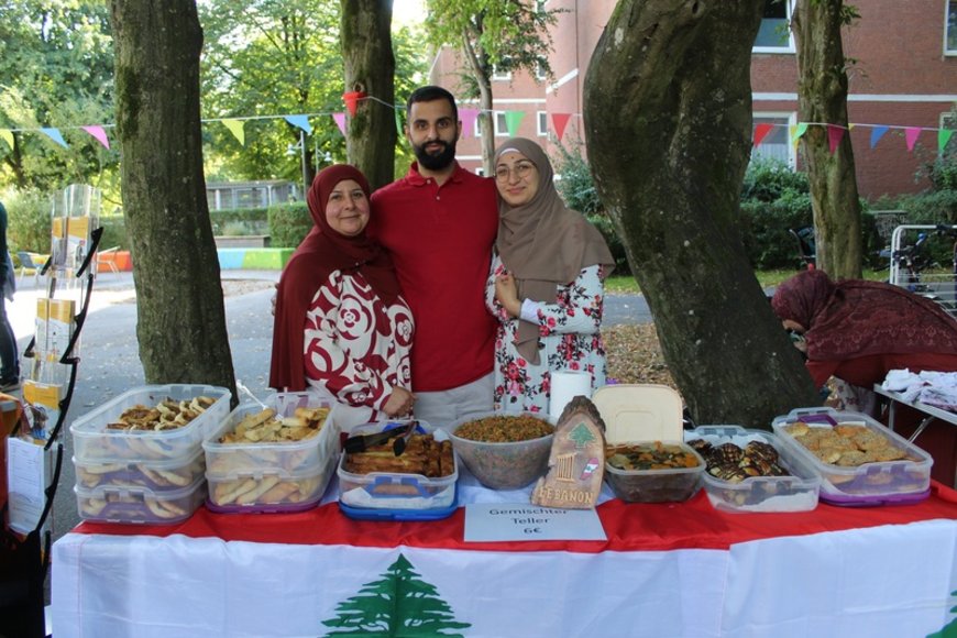 Die Libanesische Gemeinde sorgt für gutes Essen. Foto: Sonja Deuling