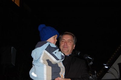 Oberbürgermeister Jürgen Krogmann und Lamberti-Engel Paul bei der Eröffnung des Lamberti-Marktes. Bild Stadt Oldenburg