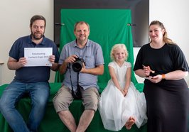Marktmeister Dennis Ostendorf, Fotograf Sascha Stüber, Engel Milayn und Valentina Proksch von Trend Hair. Foto: Sascha Stüber