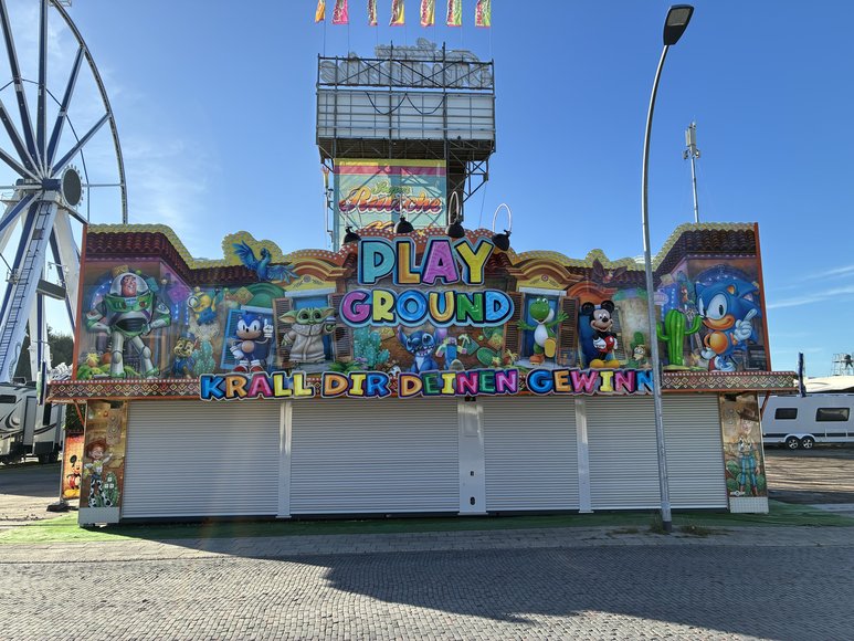 Der Greifer „Play Ground“ beim Aufbau am 25. September 2026. Foto: Stadt Oldenburg