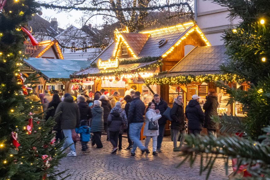 Blick in Richtung Schloßplatz beim Lamberti-Markt 2024. Foto: Sascha Stüber