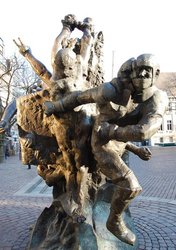 Die Bewegung in der Skulptur „Gegenwart“. Foto: Stadt Oldenburg