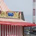 Vorschau: Die Karussellbar beim Aufbau auf dem Kramermarkt am 22. September 2025. Foto: Sascha Stüber