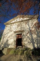 Mausoleum von außen. Foto: Hans-Jürgen Zietz