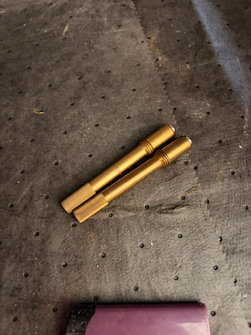 Nahaufnahme der Munition, die unsachgemäß in einer Tüte an der Wertstoffannahmestelle in Neuenwege abgestellt wurde. Foto: Stadt Oldenburg Nahaufnahme der Munition, die unsachgemäß in einer Tüte an der Wertstoffannahmestelle in Neuenwege abgestellt wurde. Foto: Stadt Oldenburg