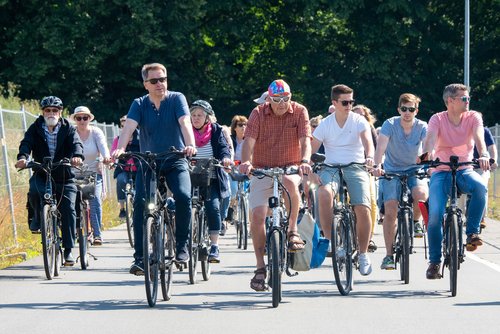 Radtour über den Fliegerhorst mit dem Oberbürgermeister Jürgen Krogmann im Juni 2019. Foto: Sascha Stüber