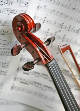 Violine und Noten. Foto: Rainer Sturm/pixelio