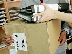 Karton und Aktenordner. Foto: Cornelia Menichelli/Pixelio Karton und Aktenordner. Foto: Cornelia Menichelli/Pixelio