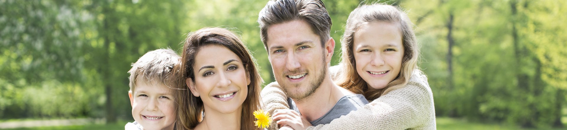 Vier Familienmitglieder. Foto: drubig-photo/Fotolia