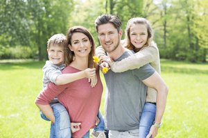 Vier Familienmitglieder. Foto: drubig-photo/Fotolia Vier Familienmitglieder. Foto: drubig-photo/Fotolia