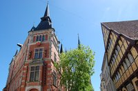 Oldenburger Rathaus mit Degodehaus. Foto: Stadt Oldenburg