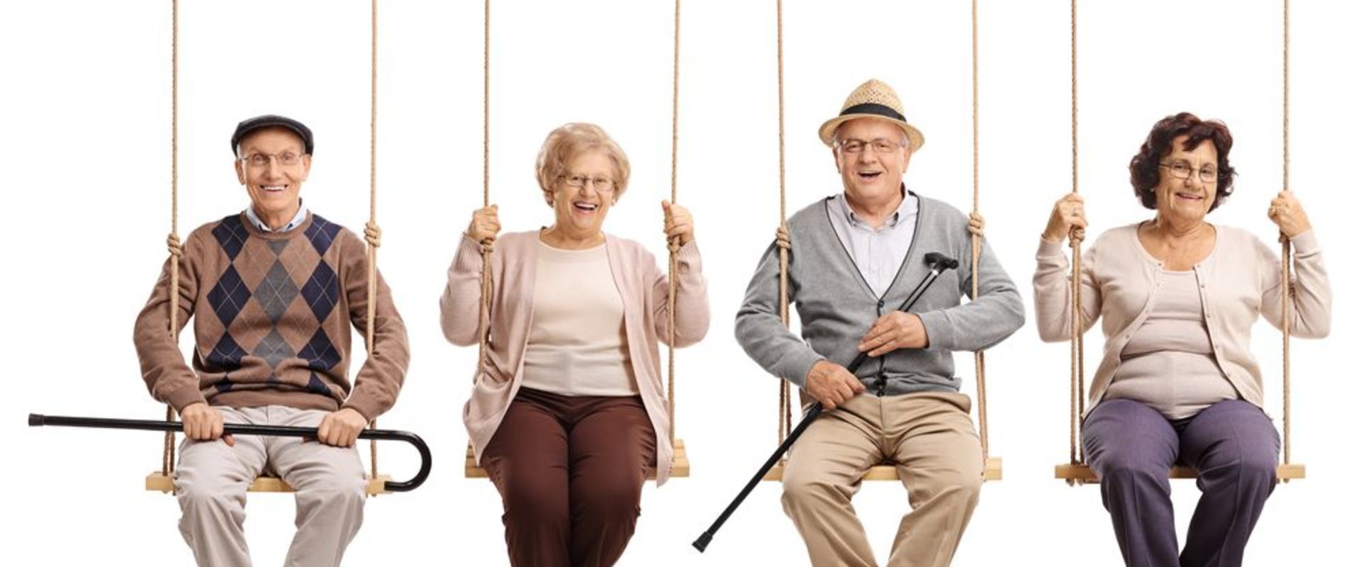 Seniorinnen und Senioren auf der Schaukel. Foto: Ljupco Smokovski/Adobe Stock