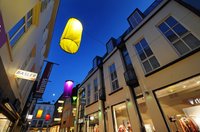 Gesamtsicht auf Lampions von unten. Foto: Hans-Jürgen Zietz