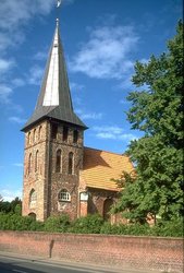 Der Oldenburger Gertrudenfriedhof mit Kapelle und Linde. Foto: Stadt Oldenburg Der Oldenburger Gertrudenfriedhof mit Kapelle und Linde. Foto: Stadt Oldenburg