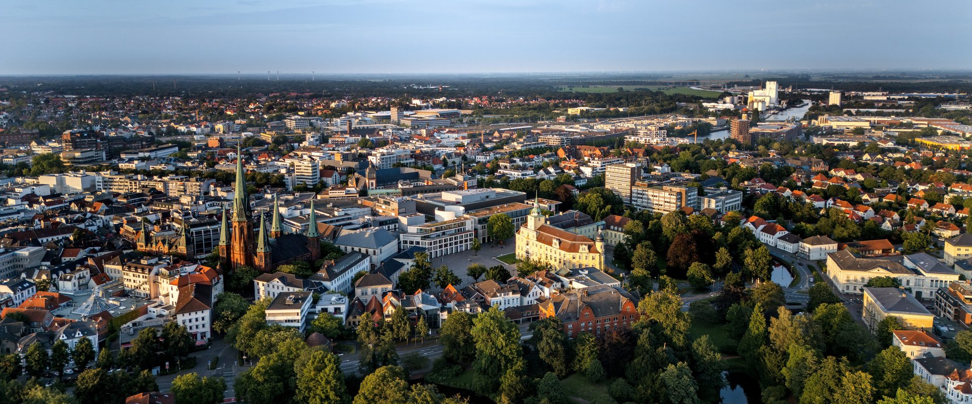 Die Innenstadt von Oldenburg von oben. Foto: OTM und Izabela Mittwollen
