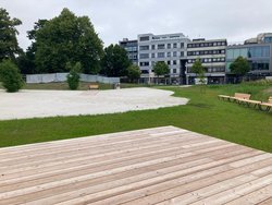 Der Heiligengeistpark in der Innenstadt bietet eine große und vielseitige Fläche für verschiedene Veranstaltungen und Aktivitäten. Foto: Sascha Stüber