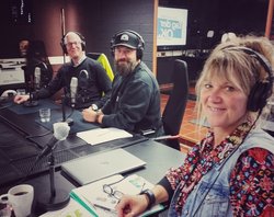 Christian Fritsch, Tim Efing und Claudia Bosselmann-Semmler im Podcast-Studio. Foto: Stadt Oldenburg