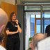 Vorschau: Die Vertreterin des mittelständischen Produktionsbetriebes Yachtglass GmbH & Co. KG berichtet über die optimierte Produktions- und Kapazitätsplanung mithilfe eines zentralen Data Centers, das transcide eingerichtet hat. Foto: TGO/GO!