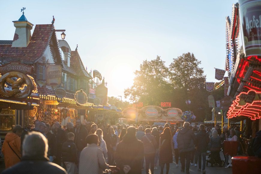 Blick über den Kramermarkt 2024. Foto: Sascha Stüber