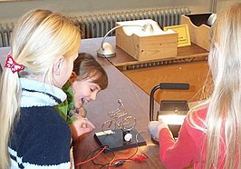 Kinder beim Energiekurs. Foto: Stadt Oldenburg
