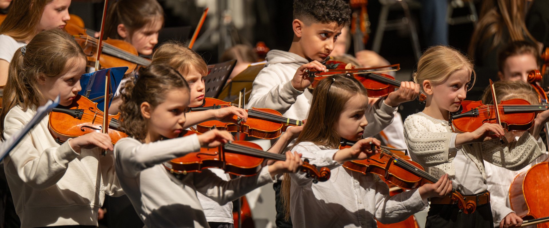 Konzert Kinder an der Geige. Foto: Stadt Oldenburg