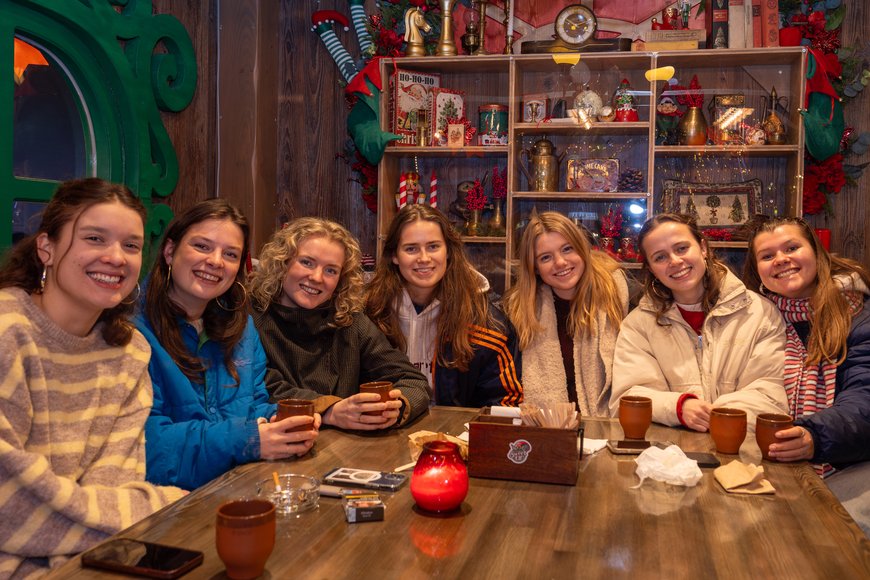 Sascha Stüber Eine Besuchergruppe auf dem Lamberti-Markt 2025. Foto: Sascha Stüber