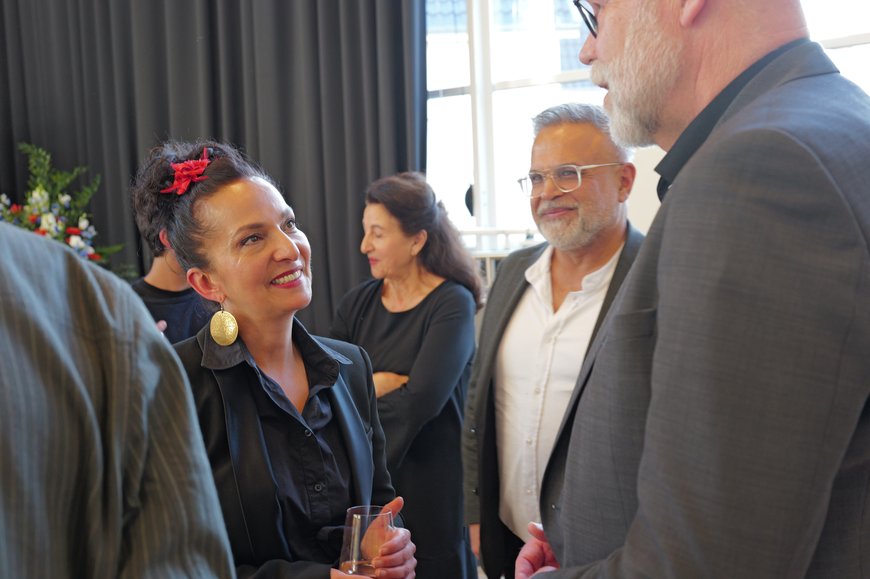 Güner Yasemin Balcı im Gespräch mit Laudator Prof. Dr. Jan-Philipp  Reemtsma. Foto: Jörg Hemmen