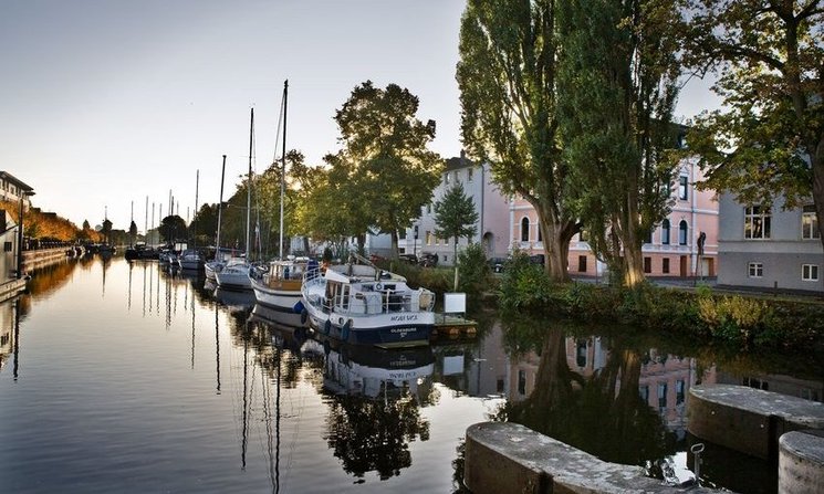 Hafen Oldenburg. Foto: Verena Brandt/Oldenburg Tourismus und Marketing GmbH