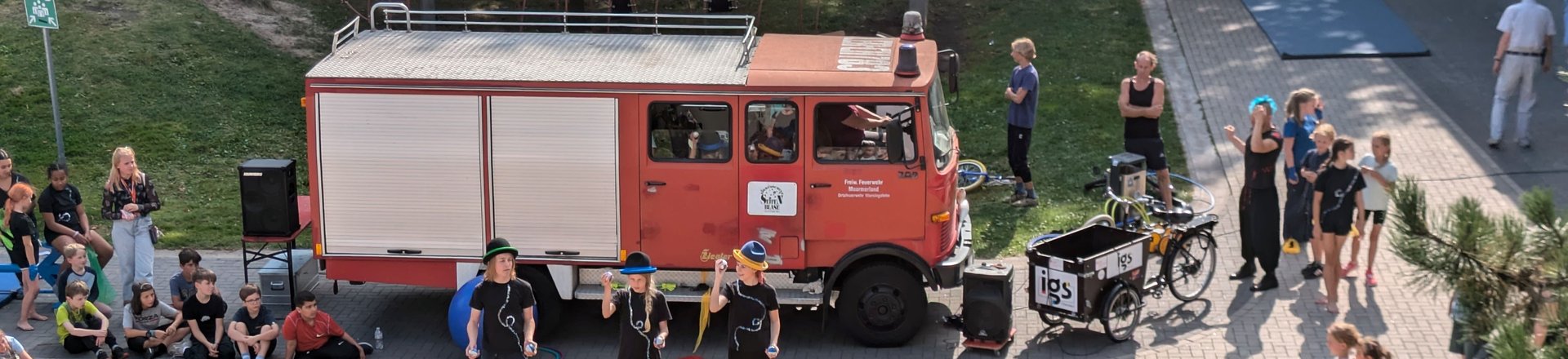 Auftritt der Zirkus AG beim Schulfest. Foto: IGS Flötenteich