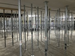 Drehsteifen unter der Zwischendecke. Im nächsten Schritt wird die Stahlkonstruktion eine Etage höher eingebaut. Foto: Stadt Oldenburg