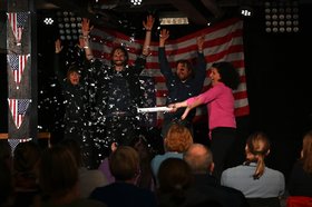 Veranstaltung „Florida Man“, gespielt vom Improtheater „12-Meter-Hase“. Foto: Jörg Hemmen Veranstaltung „Florida Man“, gespielt vom Improtheater „12-Meter-Hase“. Foto: Jörg Hemmen