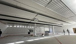 Das Unternehmen Fan12 baut derzeit die Räumlichkeiten der ehemalige Stadtbäckerei Schröder in Wechloy zu ihrem neuen Firmenquartier um. Foto: Fan12