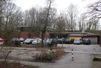 Gemeindezentrum Blick von vorne mit Parkplätzen, Autos und Straße Hartenkamp, Foto: Stadt Oldenburg
