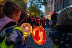 Foto vom Laternenumzug zum Kramermarkt 2025. Foto: Sascha Stüber Foto vom Laternenumzug zum Kramermarkt 2025. Foto: Sascha Stüber