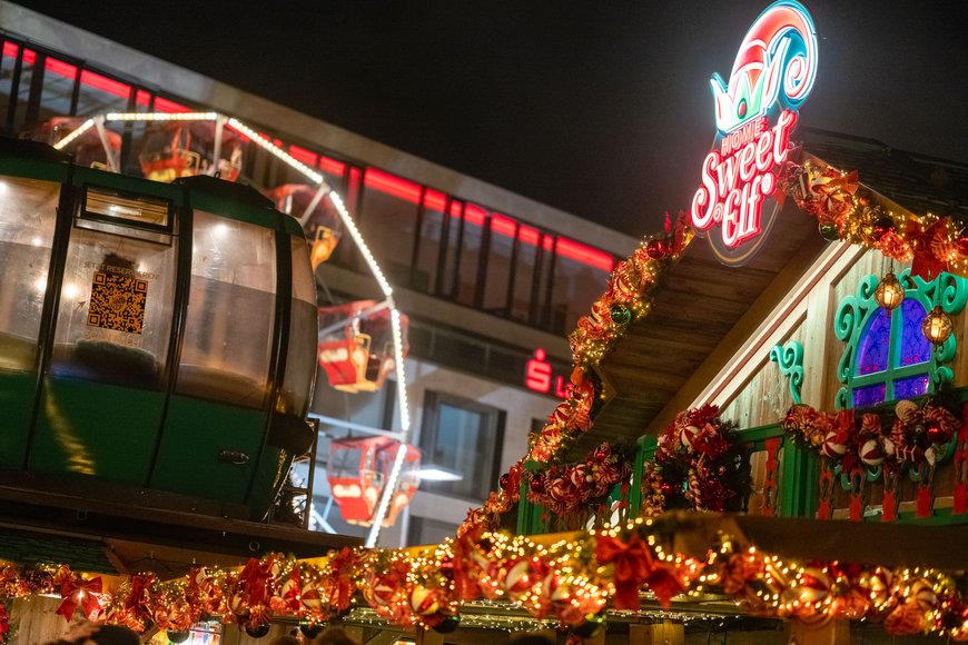 Sascha Stüber Die Feuerzangenbowle „Home Sweet Elf“ auf dem Lamberti-Markt 2025. Foto: Sascha Stüber
