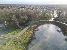 Neue Wegeverbindung: Mit dem Fuß- und Radweg von der Hugo-Eckener-Straße zur Clara-Grunwald-Straße wurde ein neuer Zugang zu den Wohngebieten auf dem Fliegerhorst freigegeben. Foto: Stadt Oldenburg 