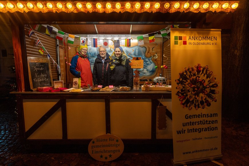 Hütte für gemeinnützige Einrichtungen beim Lamberti-Markt 2023. Foto: Sascha Stüber